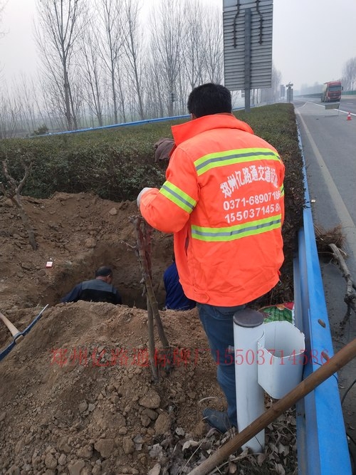 西藏西藏高速公路标志牌施工案例